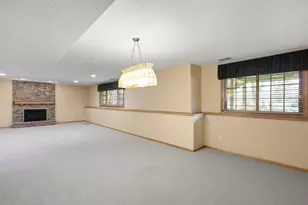 15395 Boulder Pointe Rd, Eden Prairie, MN 55347 - Photo 38
