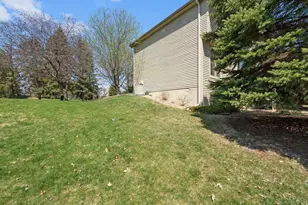 15395 Boulder Pointe Rd, Eden Prairie, MN 55347 - Photo 60