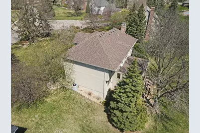 15395 Boulder Pointe Road, Eden Prairie, MN 55347 - Photo 52