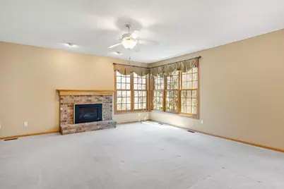 15395 Boulder Pointe Road, Eden Prairie, MN 55347 - Photo 12
