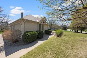15395 Boulder Pointe Rd, Eden Prairie, MN 55347 - Photo 58