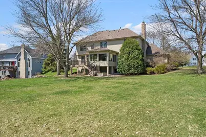 15395 Boulder Pointe Road, Eden Prairie, MN 55347 - Photo 2