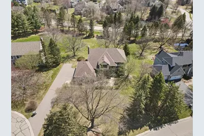 15395 Boulder Pointe Road, Eden Prairie, MN 55347 - Photo 54