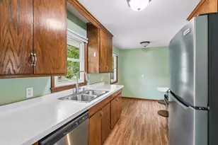7006 Ewing Ave N, Brooklyn Center, MN 55429 - Photo 10