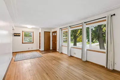 7006 Ewing Avenue N, Brooklyn Center, MN 55429 - Photo 6