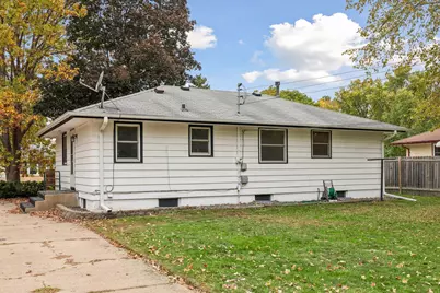 7006 Ewing Avenue N, Brooklyn Center, MN 55429 - Photo 32