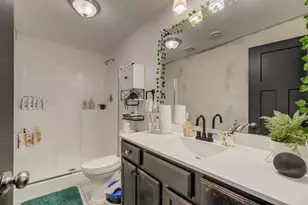 5204 Porchlight Bay, Woodbury, MN 55129 - Photo 40