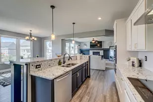 5204 Porchlight Bay, Woodbury, MN 55129 - Photo 16