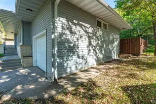 904 N Rosemary Ave, Fergus Falls, MN 56537 - Photo 8