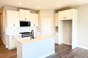 9776 47th Bay NE, Saint Michael, MN 55376 - Photo 4