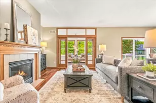 10801 Thone Rd, Woodbury, MN 55129 - Photo 8