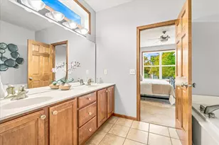 10801 Thone Rd, Woodbury, MN 55129 - Photo 34