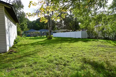 9211 Columbus Avenue S, Bloomington, MN 55420 - Photo 8