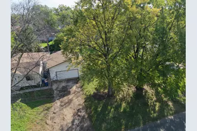 9211 Columbus Avenue S, Bloomington, MN 55420 - Photo 16