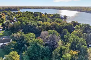 9270 Kiowa Trail, Chanhassen, MN 55317 - Photo 14