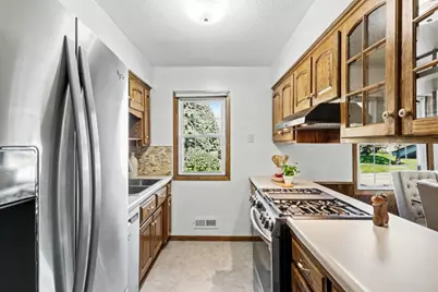 8227 76th Street S, Cottage Grove, MN 55016 - Photo 14