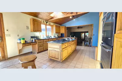 48218 County 9, Staples, MN 56479 - Photo 16