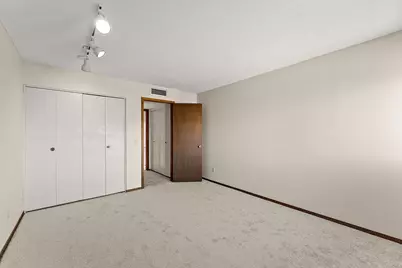 4100 Parklawn Avenue #318, Edina, MN 55435 - Photo 18