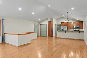 1158 Summit Ave, Mahtomedi, MN 55115 - Photo 8