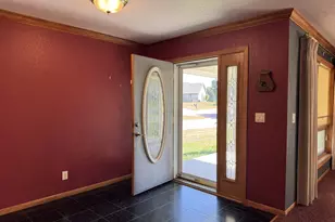 541 Southport Dr, Fairmont, MN 56031 - Photo 6