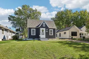 113 Sherburne St N, Stillwater, MN 55082 - Photo 2
