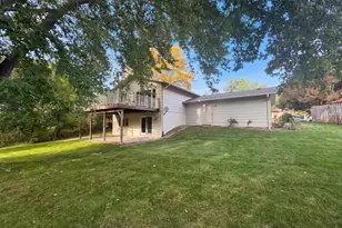 12228 Allen Dr, Burnsville, MN 55337 - Photo 22