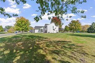 10144 Karston Ave NE, Albertville, MN 55301 - Photo 4