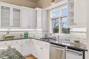 406 River St, Minneapolis, MN 55401 - Photo 14