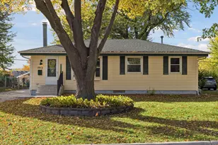 1913 Independence Ave N, Golden Valley, MN 55427 - Photo 36
