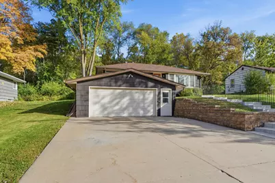 443 Eldridge Avenue W, Roseville, MN 55113 - Photo 2