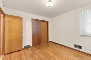 443 Eldridge Ave W, Roseville, MN 55113 - Photo 16