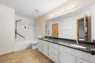 14334 Heywood Ave, Apple Valley, MN 55124 - Photo 18