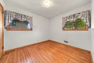6131 Lee Ave N, Brooklyn Center, MN 55429 - Photo 8