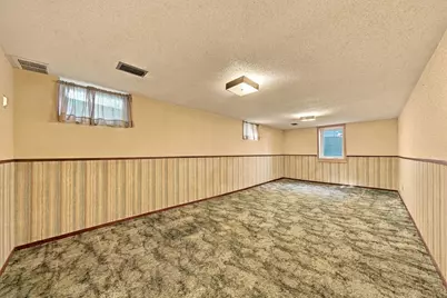 6131 Lee Avenue N, Brooklyn Center, MN 55429 - Photo 30