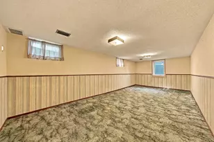 6131 Lee Ave N, Brooklyn Center, MN 55429 - Photo 30