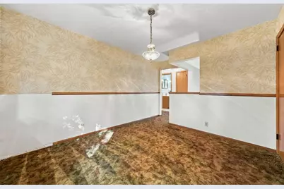 6131 Lee Avenue N, Brooklyn Center, MN 55429 - Photo 16