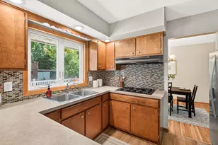 11213 River Hills Dr, Burnsville, MN 55337 - Photo 6