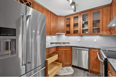 300 Shelard Parkway #307, Saint Louis Park, MN 55426 - Photo 10