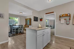 420 S 8th St, Bird Island, MN 55310 - Photo 6