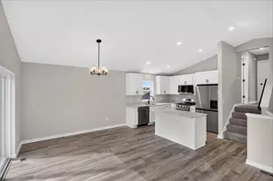 37546 Greenway Ave, North Branch, MN 55056 - Photo 8