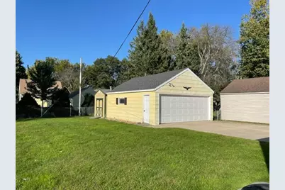 803 13th Avenue SE, Austin, MN 55912 - Photo 2