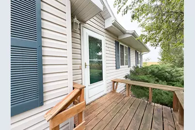 1112 Cherry Drive, Luverne, MN 56156 - Photo 4