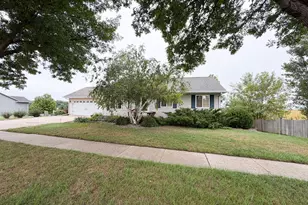 1112 Cherry Dr, Luverne, MN 56156 - Photo 2