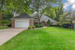 713 Highland Ave, Northfield, MN 55057 - Photo 1