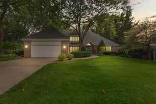 713 Highland Ave, Northfield, MN 55057 - Photo 2