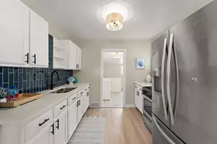 244 Dale St E, South Saint Paul, MN 55075 - Photo 2