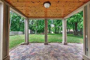 2635 Nathan Ln N, Plymouth, MN 55441 - Photo 20
