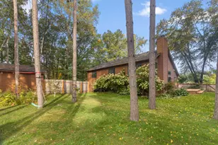 202 Robert St, Mahtomedi, MN 55115 - Photo 38
