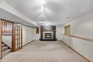 202 Robert St, Mahtomedi, MN 55115 - Photo 24