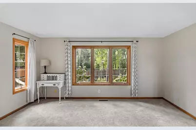 202 Robert Street, Mahtomedi, MN 55115 - Photo 12